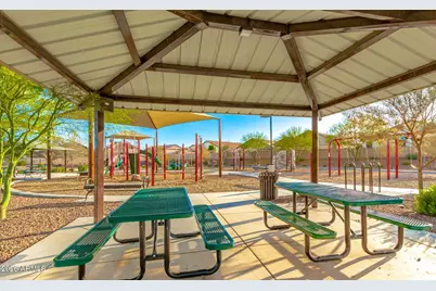 17519 W Hedgehog Place, Surprise, AZ 85387 - Photo 33