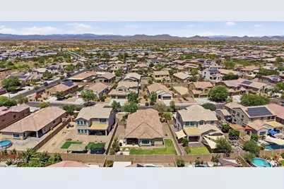 17519 W Hedgehog Place, Surprise, AZ 85387 - Photo 37