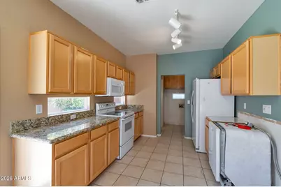 17606 N 17th Place #1110, Phoenix, AZ 85022 - Photo 5