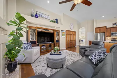 414 S Surfside Drive, Gilbert, AZ 85233 - Photo 9