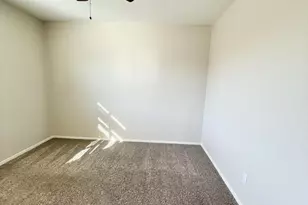 29525 N Smokey Ln, Peoria, AZ 85383 - Photo 13