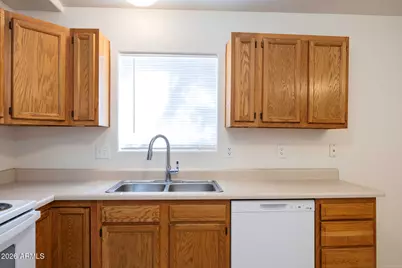 12503 W Madero Drive, Arizona City, AZ 85123 - Photo 9