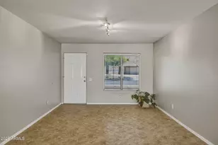 10035 S 44th St, Phoenix, AZ 85044 - Photo 15