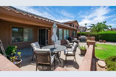 15256 W Statler Street, Surprise, AZ 85374 - Photo 13