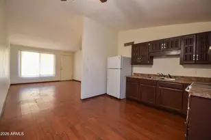 3120 N 67th Ln Ln, Phoenix, AZ 85033 - Photo 9