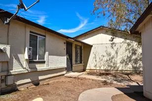 3120 N 67th Ln Ln, Phoenix, AZ 85033 - Photo 5