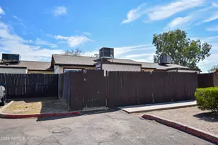 3120 N 67th Ln Ln, Phoenix, AZ 85033 - Photo 25