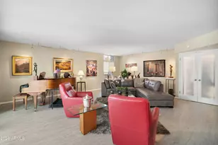 6502 N Central Ave, Phoenix, AZ 85012 - Photo 5