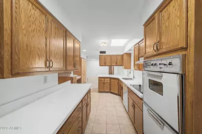 343 E Broadmor Drive, Tempe, AZ 85282 - Photo 11