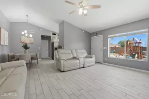 8562 N 108th Dr, Peoria, AZ 85345 - Photo 7