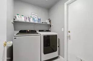8562 N 108th Dr, Peoria, AZ 85345 - Photo 25