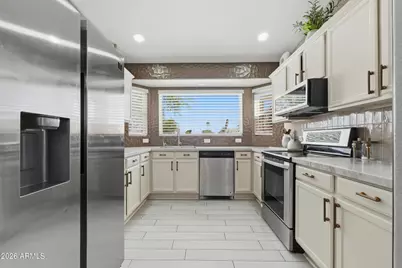 8562 N 108th Drive, Peoria, AZ 85345 - Photo 11