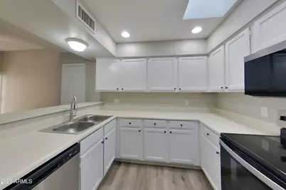 14239 N 50th Drive, Glendale, AZ 85306 - Photo 5