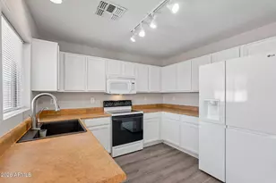 12318 W Dreyfus Dr, El Mirage, AZ 85335 - Photo 15