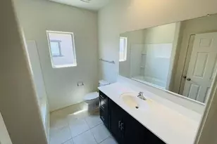 43691 W Yucca Ln, Maricopa, AZ 85138 - Photo 7