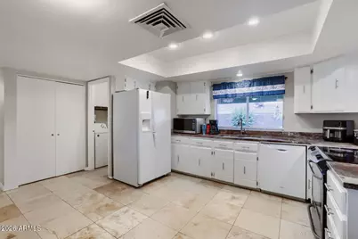 4013 W Cholla Street, Phoenix, AZ 85029 - Photo 13