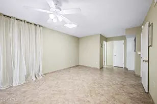 10431 W El Capitan Cir, Sun City, AZ 85351 - Photo 17