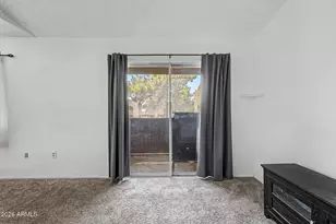 461 W Holmes Ave, Mesa, AZ 85210 - Photo 17