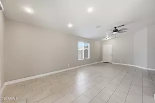 1616 E Desert Ln, Phoenix, AZ 85042 - Photo 11