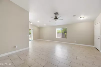 1616 E Desert Lane, Phoenix, AZ 85042 - Photo 5