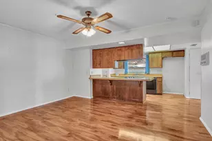 8201 E Malcomb Dr, Scottsdale, AZ 85250 - Photo 17