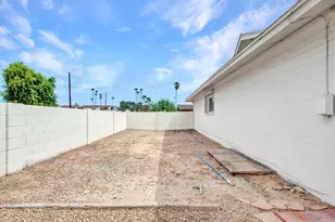 8201 E Malcomb Dr, Scottsdale, AZ 85250 - Photo 43