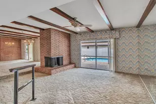 8201 E Malcomb Dr, Scottsdale, AZ 85250 - Photo 11