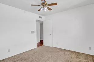 8201 E Malcomb Dr, Scottsdale, AZ 85250 - Photo 39