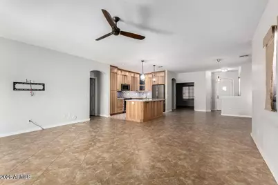 7039 S Golfside Lane, Phoenix, AZ 85042 - Photo 9