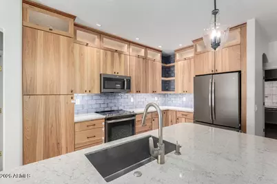 7039 S Golfside Lane, Phoenix, AZ 85042 - Photo 11