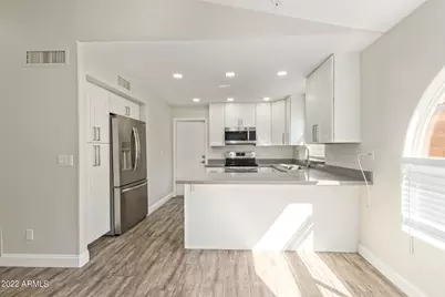 19030 N 76th Avenue, Glendale, AZ 85308 - Photo 9