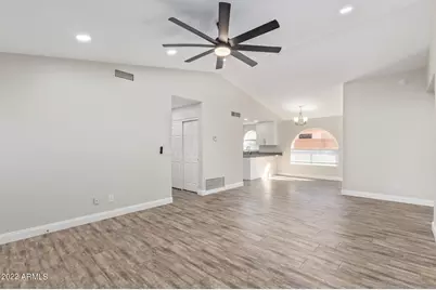19030 N 76th Avenue, Glendale, AZ 85308 - Photo 5