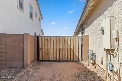 11018 E Tesla Avenue, Mesa, AZ 85212 - Photo 9