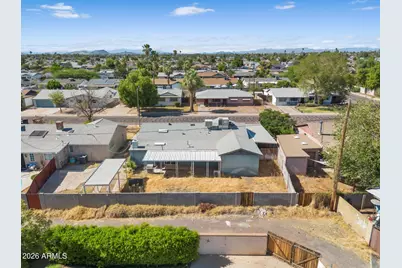 3311 W Paradise Drive, Phoenix, AZ 85029 - Photo 15