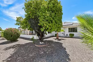 13812 N Whispering Lake Dr, Sun City, AZ 85351 - Photo 31