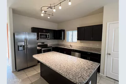 2210 N St Bonita Lane, Casa Grande, AZ 85122 - Photo 3