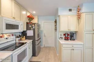 9521 W Oak Ridge Dr, Sun City, AZ 85351 - Photo 13