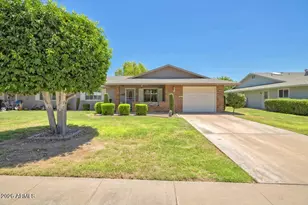 9521 W Oak Ridge Dr, Sun City, AZ 85351 - Photo 1