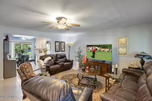 9521 W Oak Ridge Dr, Sun City, AZ 85351 - Photo 3