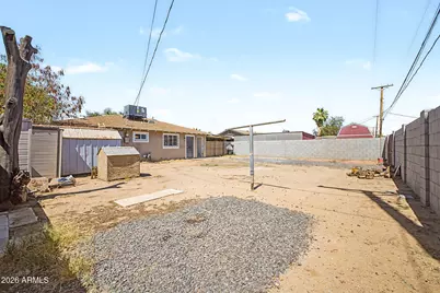 1823 E Sunland Avenue, Phoenix, AZ 85040 - Photo 23