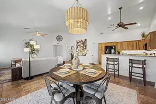 1109 W Wickieup Ln, Phoenix, AZ 85027 - Photo 9