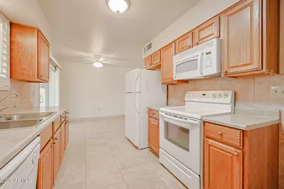 14228 N McPhee Drive, Sun City, AZ 85351 - Photo 19