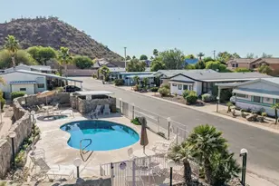 2233 E Behrend Dr, Phoenix, AZ 85024 - Photo 39