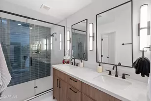 8614 E Highland Ave, Scottsdale, AZ 85251 - Photo 33
