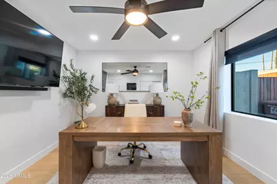 8614 E Highland Avenue, Scottsdale, AZ 85251 - Photo 37
