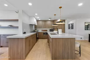 8614 E Highland Ave, Scottsdale, AZ 85251 - Photo 17