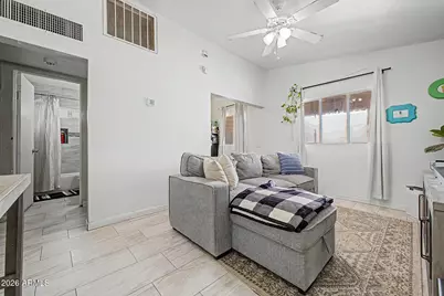 1817 N 38th Drive, Phoenix, AZ 85009 - Photo 11