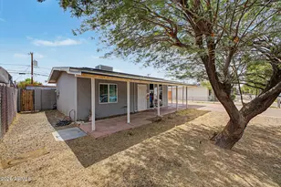 1817 N 38th Dr, Phoenix, AZ 85009 - Photo 5