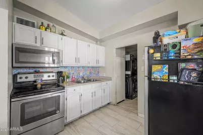 1817 N 38th Drive, Phoenix, AZ 85009 - Photo 13