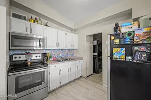 1817 N 38th Dr, Phoenix, AZ 85009 - Photo 13